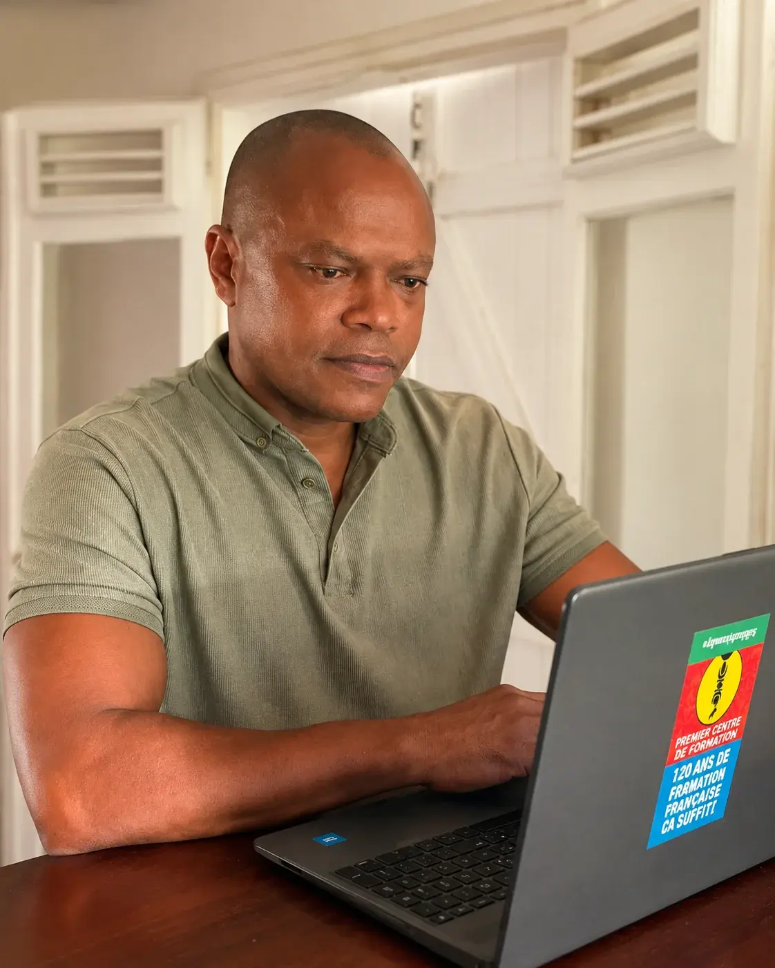 Élière Guieba, fondateur de DÉGGANTE Consulting